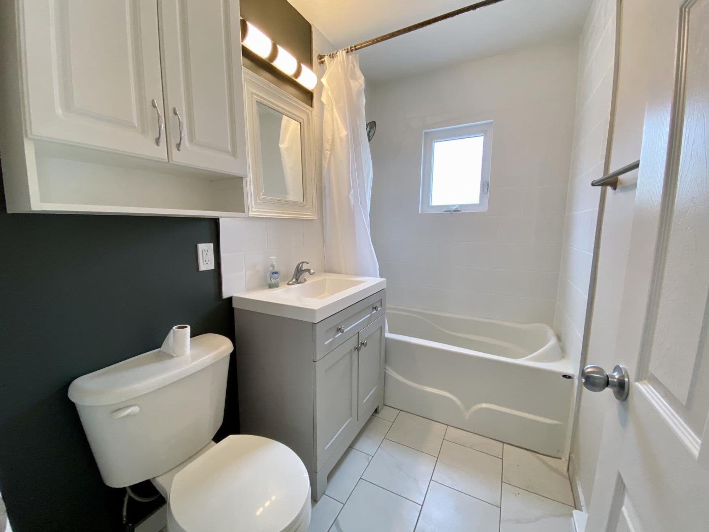 Unit 1 – 40 Helen St, Kingston, ON — photo 20 of 29