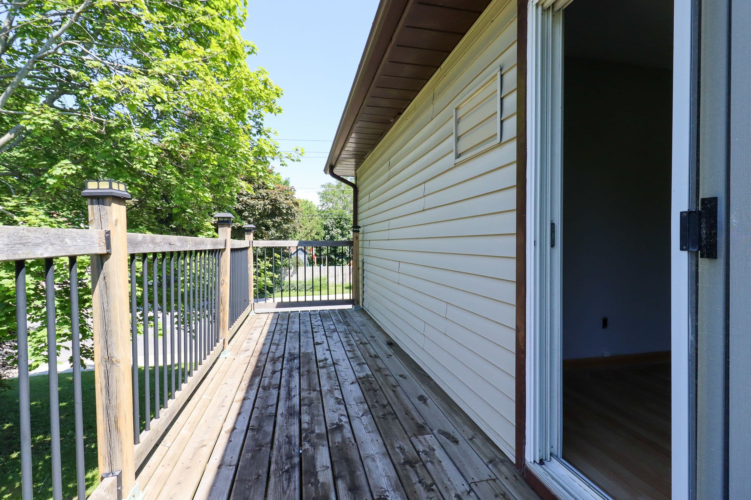 Unit 1 – 40 Helen St, Kingston, ON — photo 23 of 29