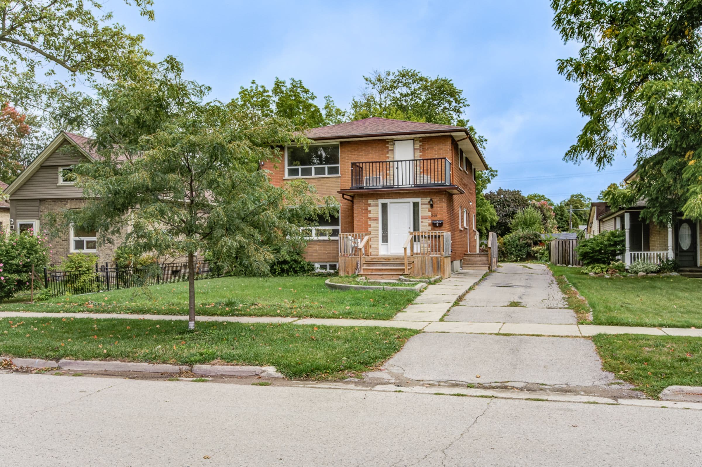 348 Spruce St, London