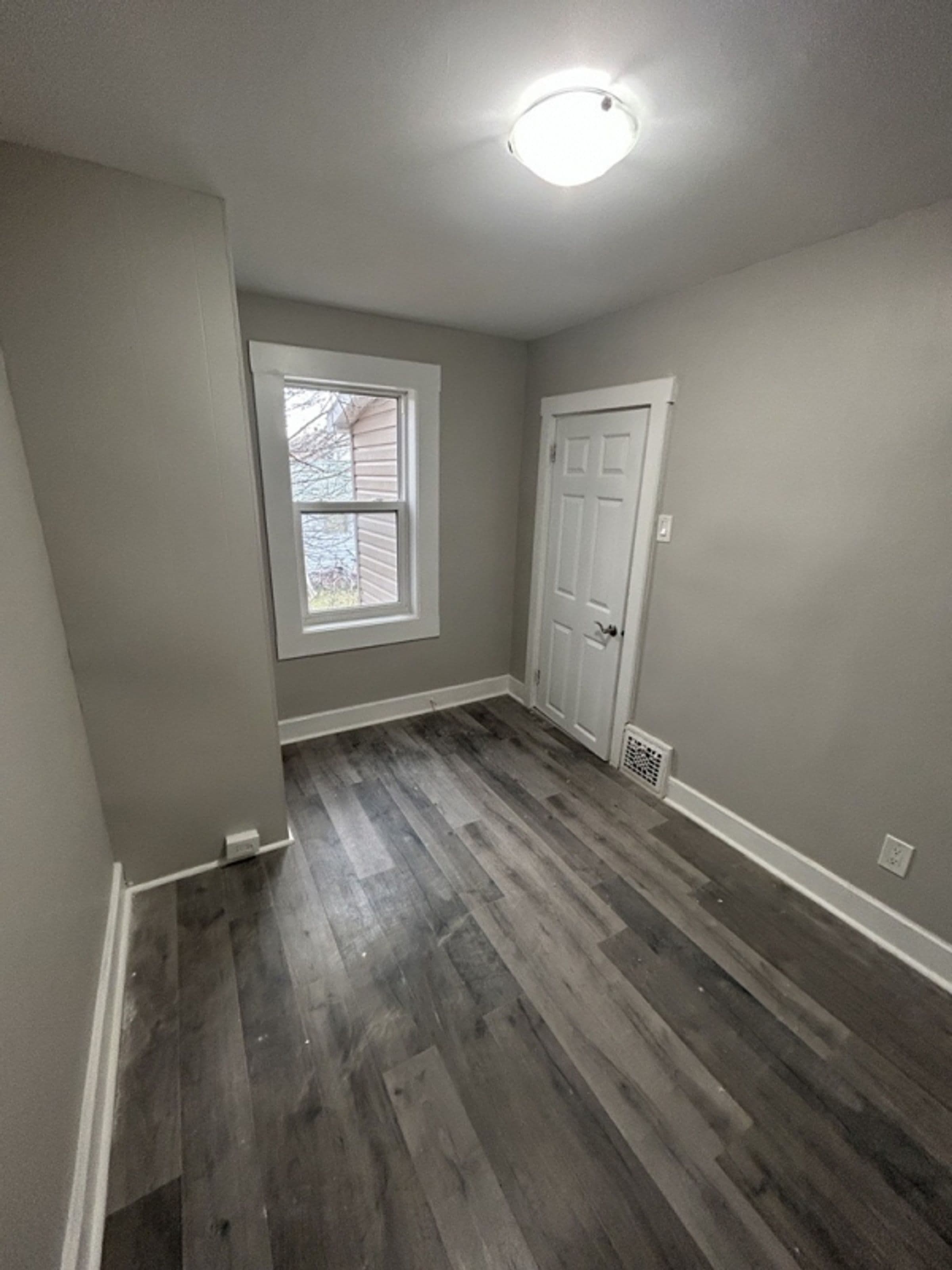 1 – 545 Morris St, Greater Sudbury, ON — photo 3 of 6
