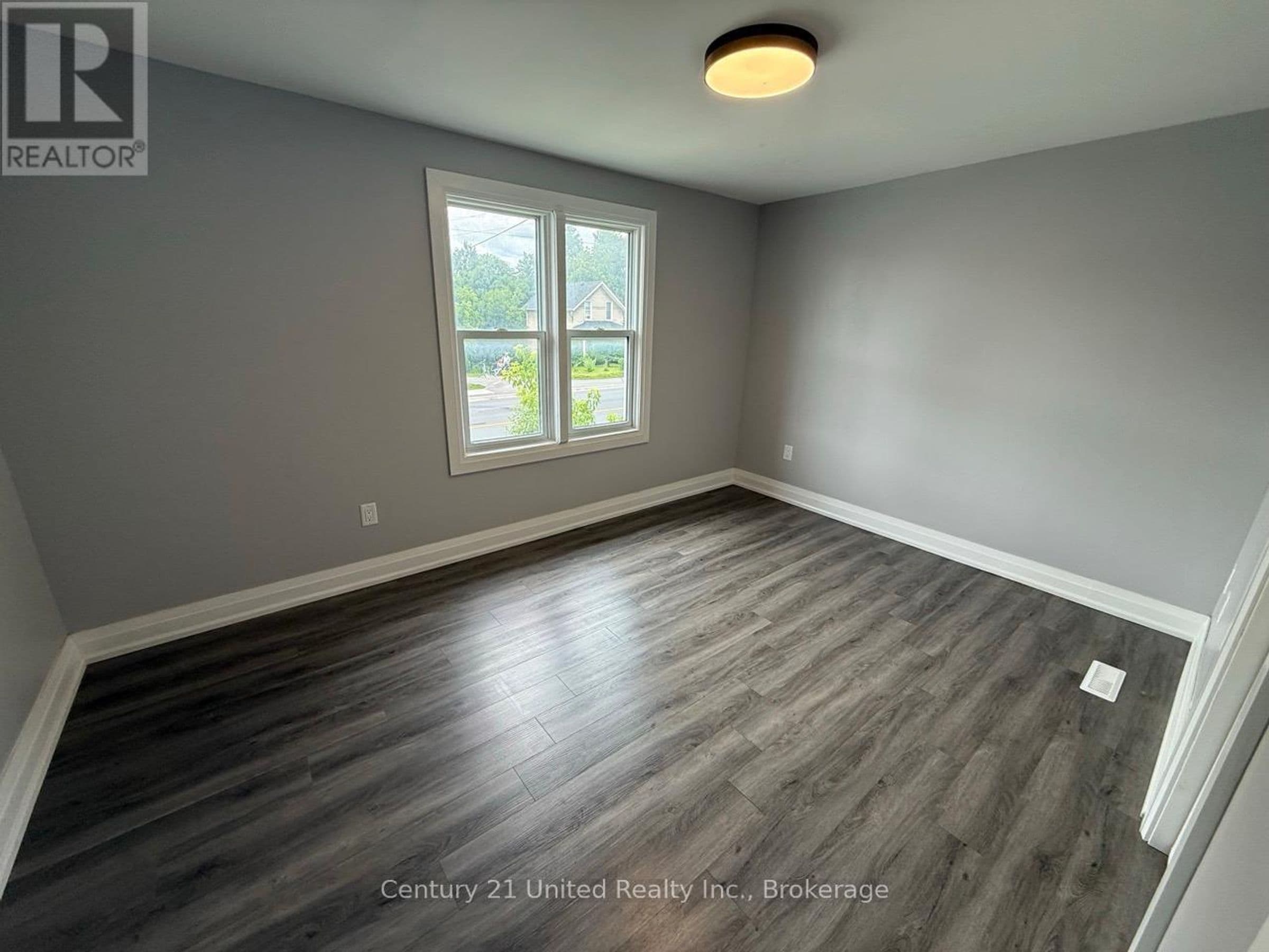 Unit #70 – 70-72 Park St S, Peterborough, ON — photo 11 of 14